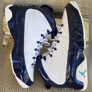 AIR JORDAN 9 RETRO ' UNC'- SIZE:9- COLOR: WHITE/ MIDNIGHT NAVY- UNIVERSITY BLUE